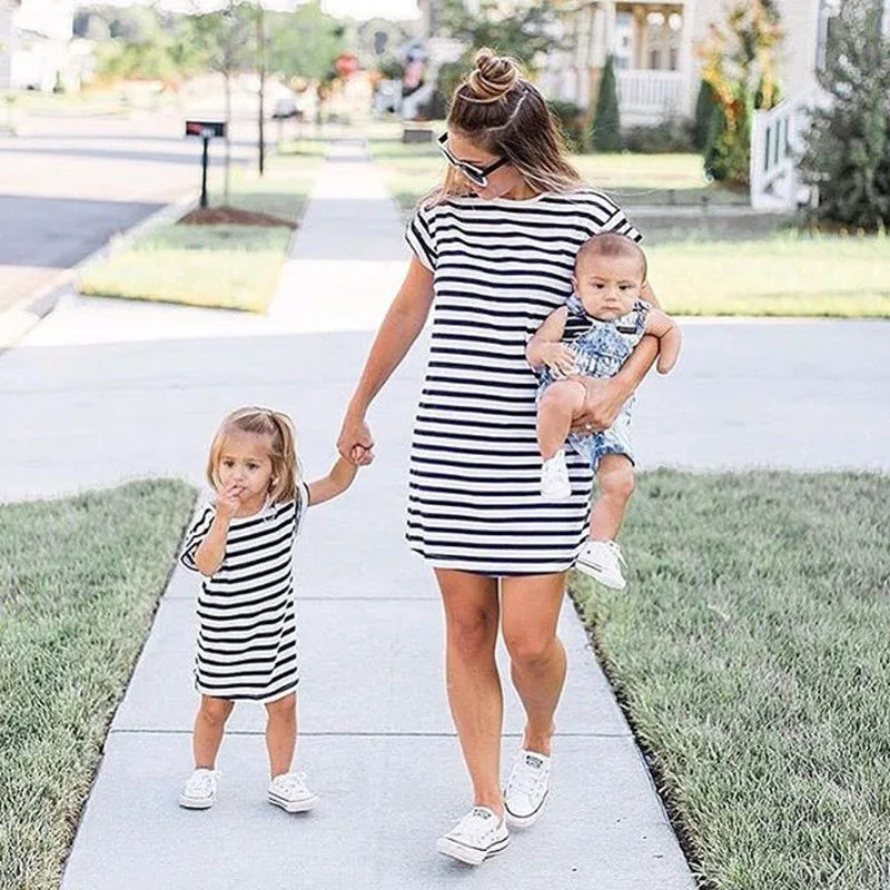 Summer Striped Mother & Daughter Matching Dress Women Girls Striped Tshirt Tops Family Clothes