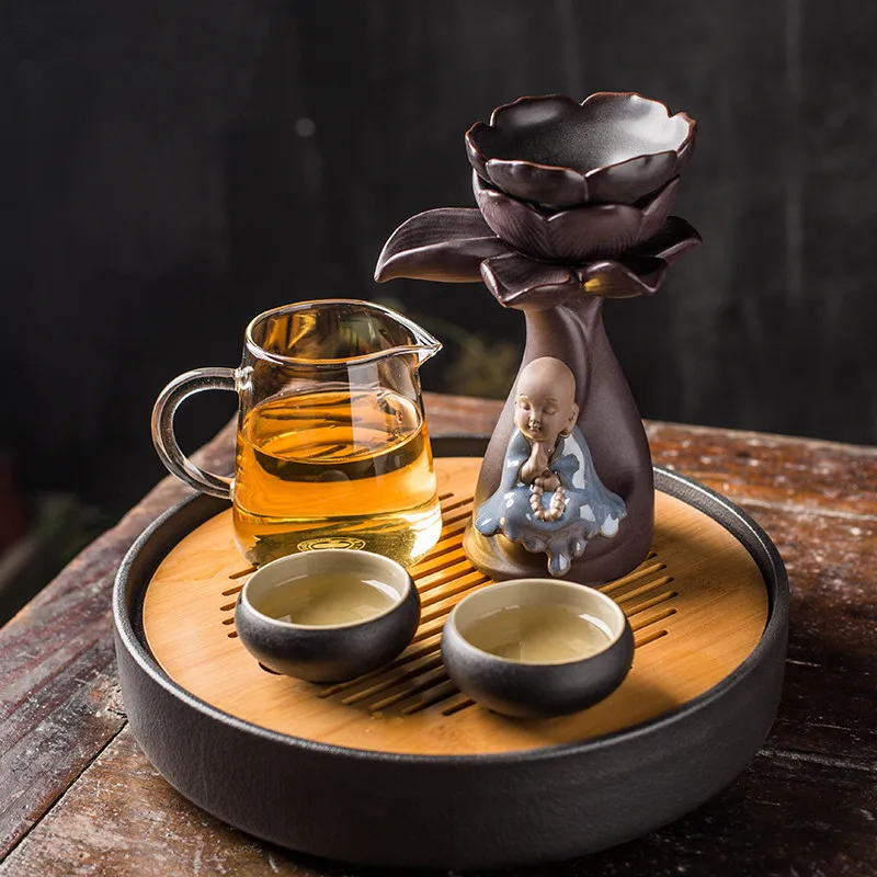 

Creative Ceramic Lotus Kung Fu Little Monk Tea Strainer Tea Leak Filter Gadgets Tea Filter Tea ceremony accessories