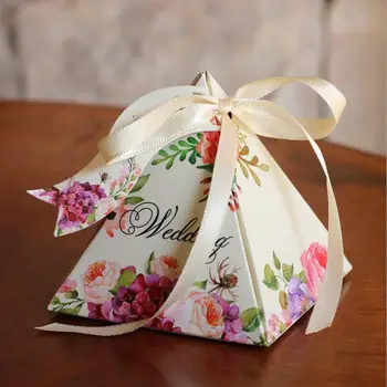 

30pcs/lot Kraft Conical Paper Box Wedding Candy Box Event Party Favor Cookie Gift Boxes Wedding Party Candy Box with Ribbon