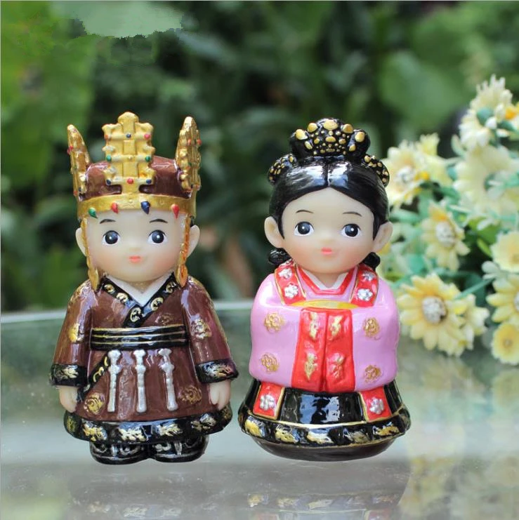 Fashion Resin Korean Couple Doll Creative Souvenirs Wedding Gifts Home