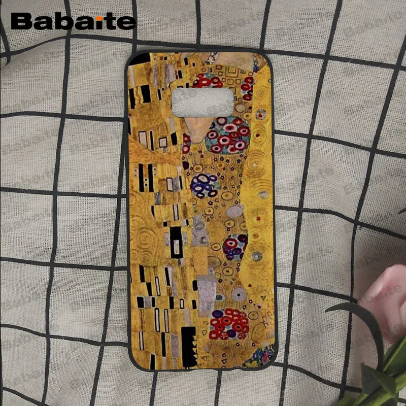 Kiss by Gustav Klimt Design