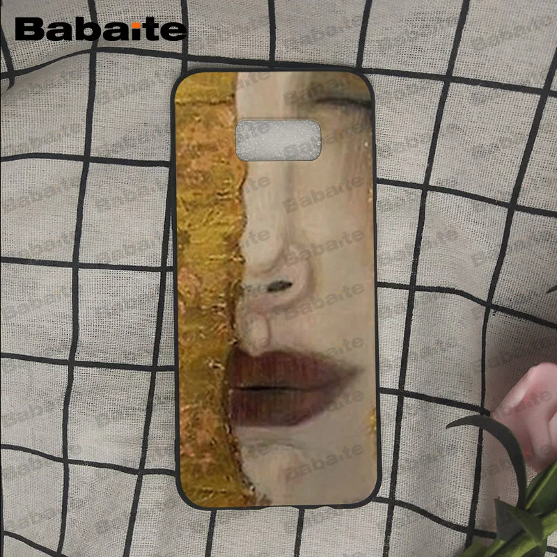 Kiss by Gustav Klimt Design
