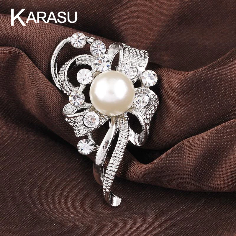 

High Quality Creative Pretty Simulated Pearl Rhinestone Bowknot Silver-color Brooches for Women Brooch Pins Jewelry