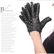 Высококачественные модные женские кожаные перчатки из кожи наппа с заклепками