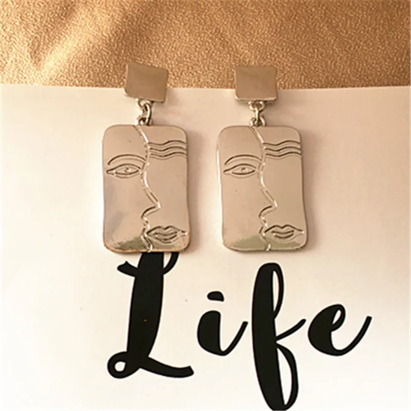 O1CN01BoM8yC2Mxxa02TRbz_!!2900379895