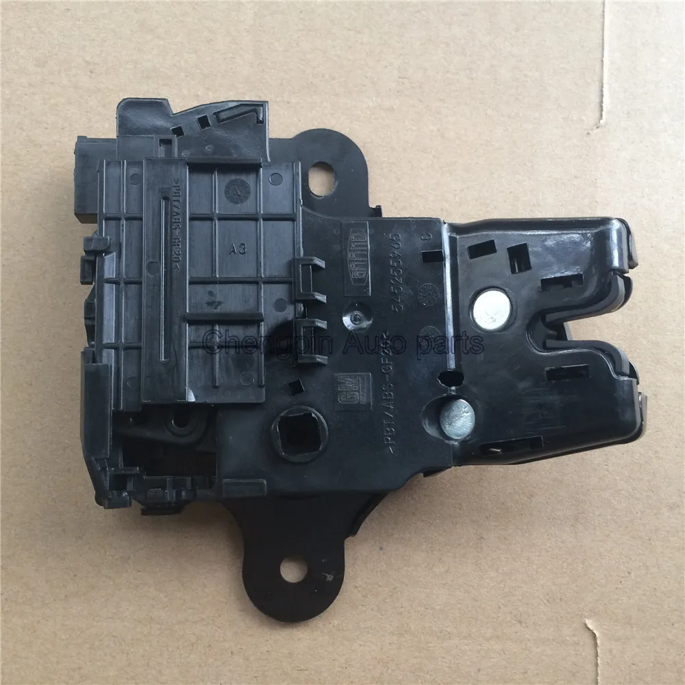 Автозапчасти замок для багажника OEM #13501988 545255965 задней двери Chevrolet Camaro Cruze Sonic Malibu