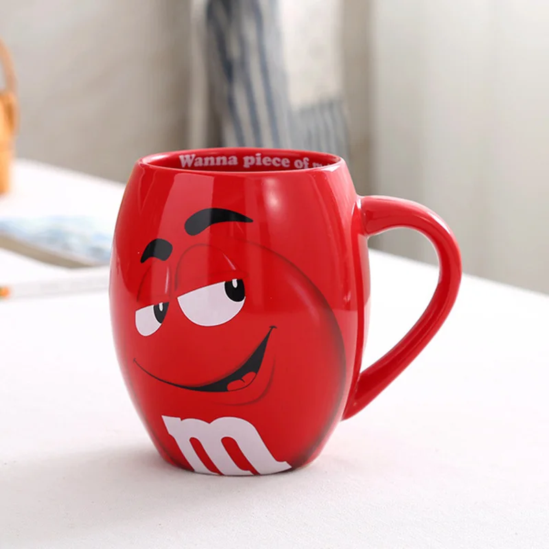 Новинка m& m кофейные кружки чашки для чая и кружки 600 мл Мультяшные милые выразительные знаки Большая емкость посуда для напитков рождественские подарки на день рождения - Цвет: Red M Bean Mug