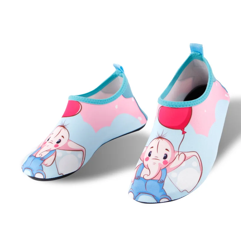 Детская обувь для плавания с рисунком единорога; пляжные туфли для девочек и мальчиков; нескользящие носки; светильник для ухода за кожей; Детская домашняя обувь на плоской подошве - Цвет: Color O