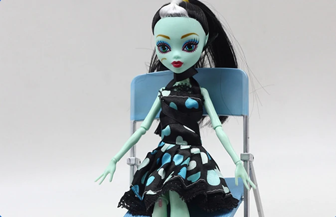 Бесплатная доставка Стоимость moster high dolls move joint body астронавт для девочек