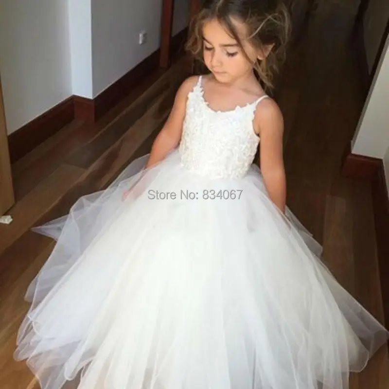 2017 Girls Pageant Dresses for 12 Year Olds for a Wedding Whit Tulle Puffy Lace Appliques Ball