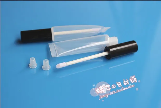 Wholesale wand lip gloss store tubes and
