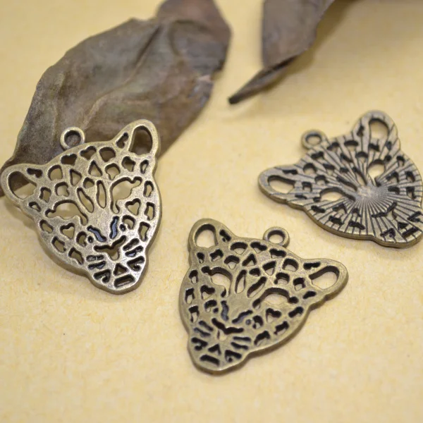40pcs antique metal charms bronze leopard pendants jewelry findings and