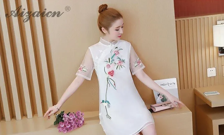 2019 Летняя мода новая вышивка Cheongsam Chinoise Повседневная Женская традиционная китайская одежда Qipao современное белое Повседневное платье