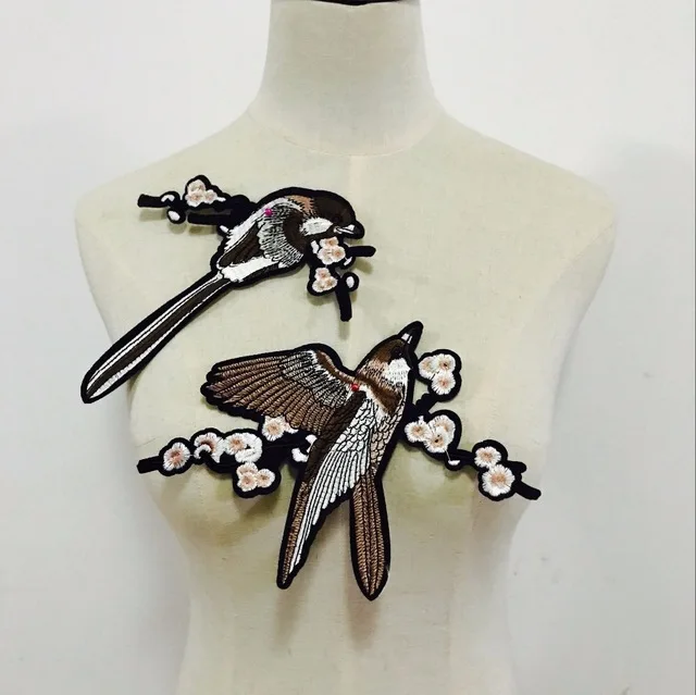 

2PCS Flower Bird Magpie Embroidered Patches Iron on Sewing for clothes bag applique embroidery DIY Supplies Crafts Sticker