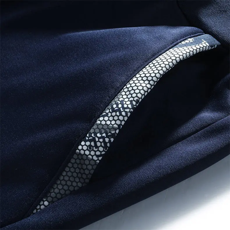 2018 Men Tracksuit Male Moletom Hoodies Warm Velvet Sweatshirt Male Winter Thick Fleece Camouflage Sport Suits Jacket+Pant 2PC 16