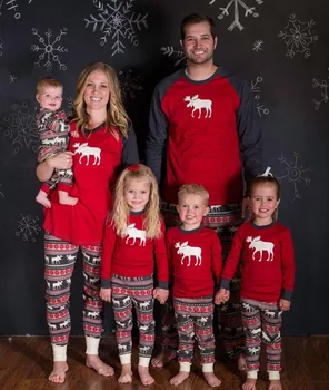 2017 New Family Christmas Moose Pajamas Hot Sale High Quality Cotton Christmas Pajamas Family Look Nightwear Clothing Sets