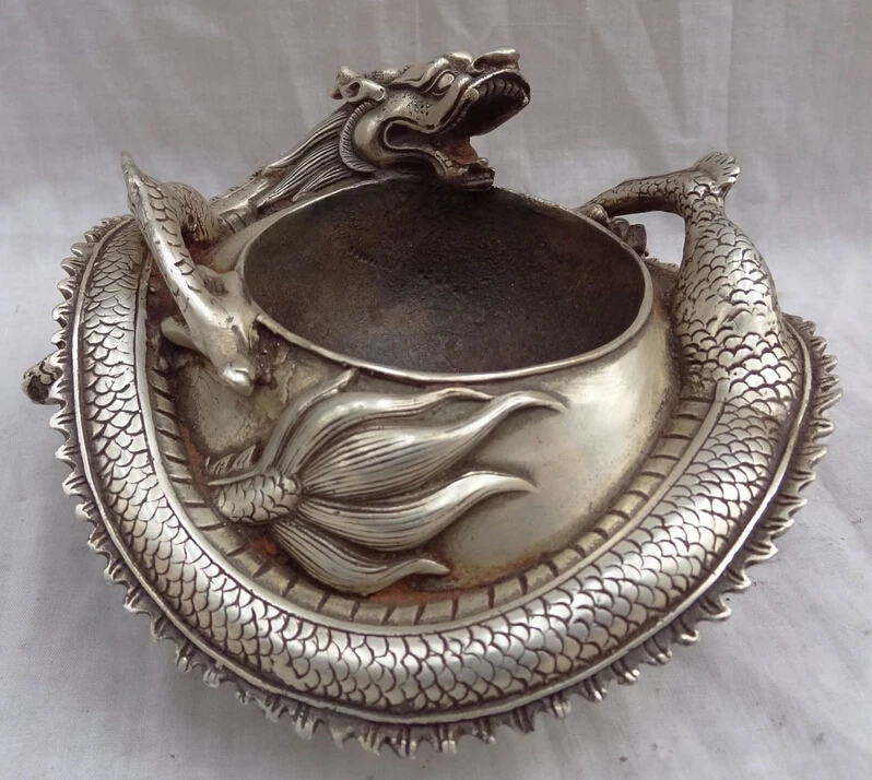 

wholesale factory Folk Chinese Silver Wealth Dragon Head Statue China Marked Bronze Bowl Ashtray