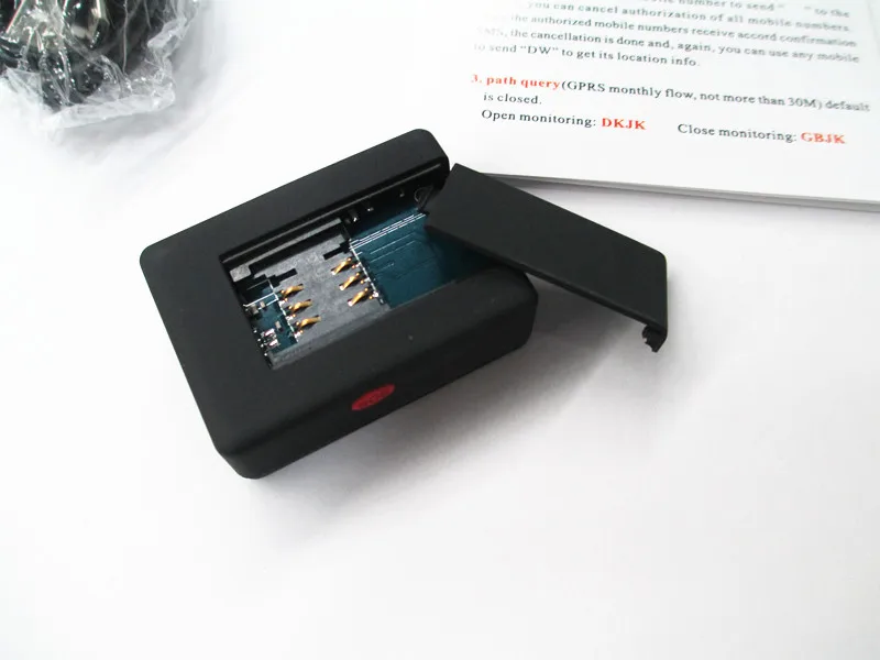 Mini Global RealTime GPS Tracker GSM/GPRS/GPS Tracking Tool ForChildren/Pet/Car alarm