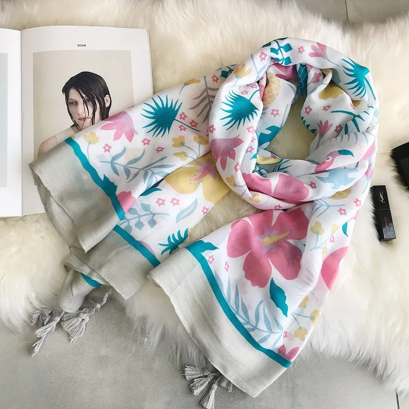 

MARC 2019 Fresh flamingo holiday silk scarf Wild travel New sunscreen oversized Cotton scarf shawl thin beach towel large Tassel