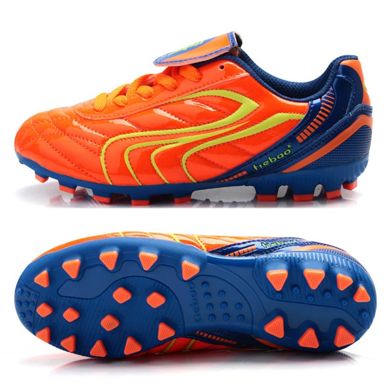 fußballschuhe mit socken kunstrasen