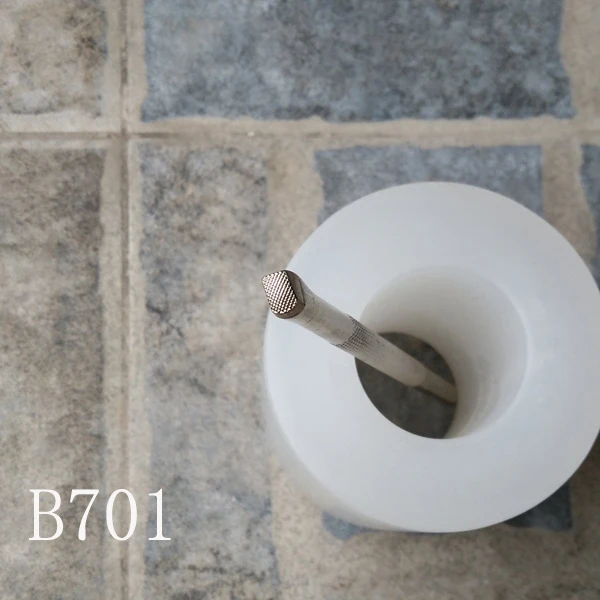 B701-