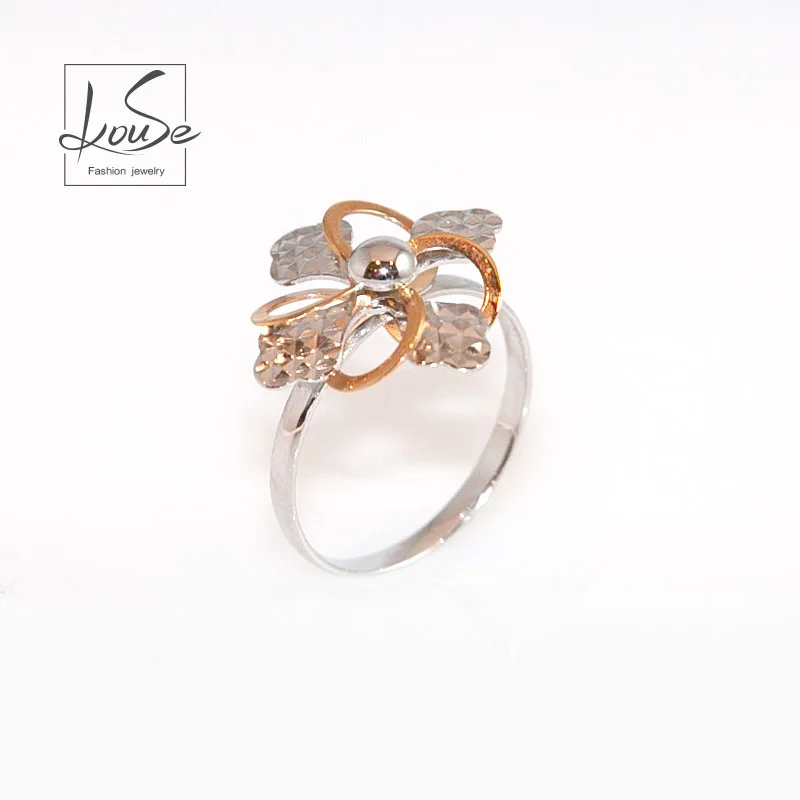

18-karat gold lady ring can bring you an avant-garde and elegant attitude to life