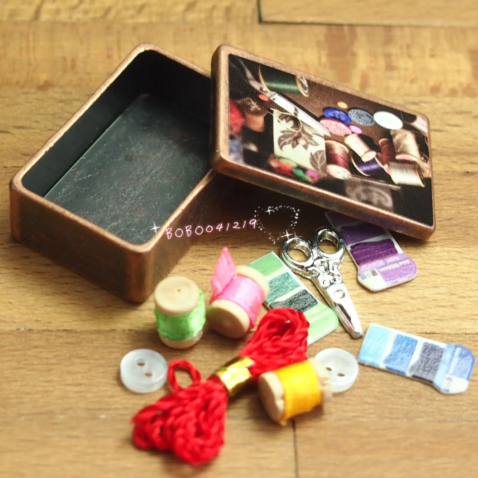 Puppenhaus Miniatur 1:12 Spielzeug Metall antike Nähkästchen Zubehör für Puppe