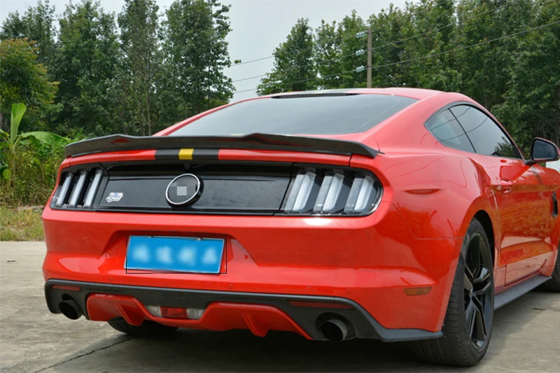 

MONTFORD For Ford Mustang 2 doors 2015 2016 2017 Spoiler ABS Plastic Unpainted Primer Rear Trunk Boot Wing Spoiler Car Styling