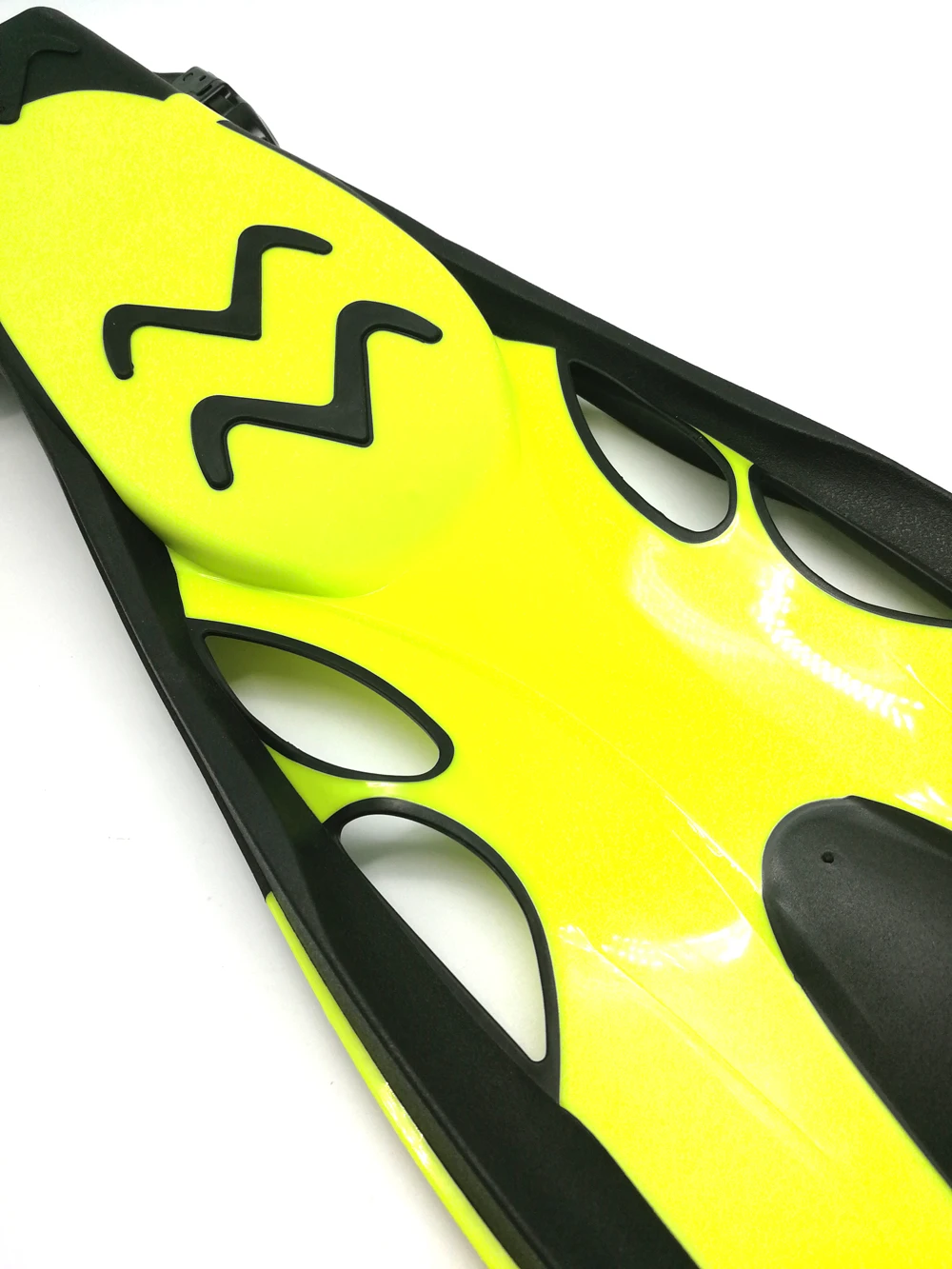 TF1598-Yellow-08