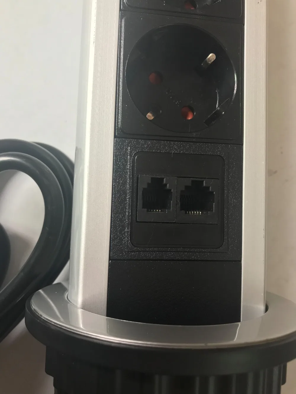 hidden socket (2)