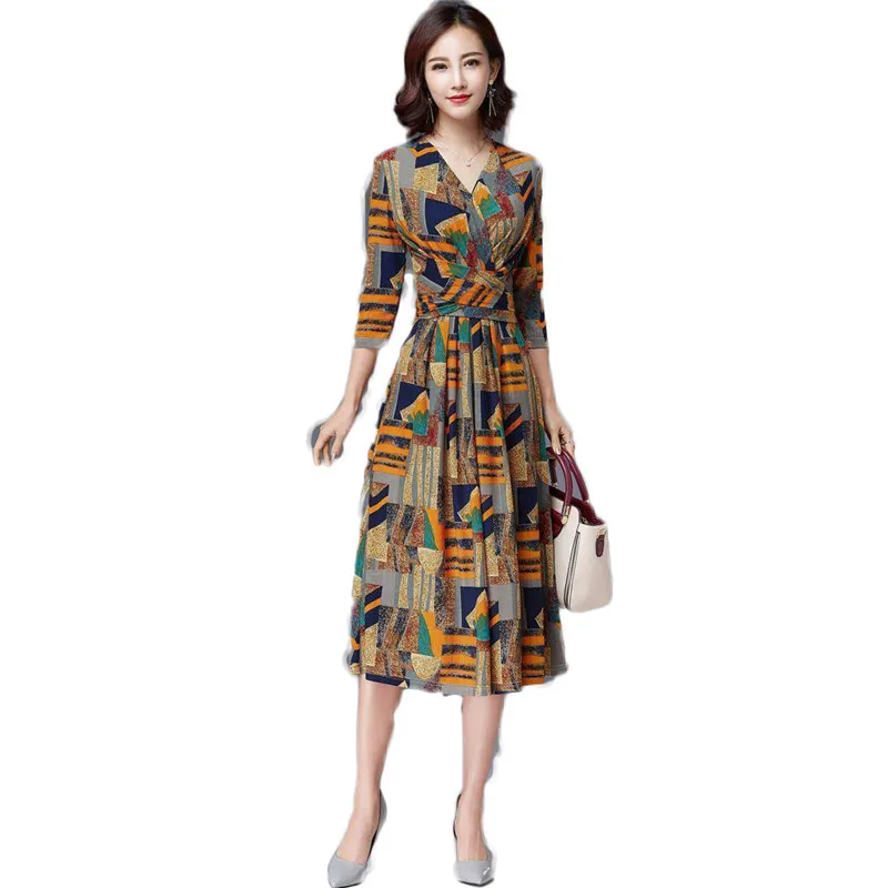 

2019 Spring Summer Women Sexy Full Sleeve Dress Female Print Boho Dresses Ladies Casual Beach V-Neck Floral Long Sundress M114