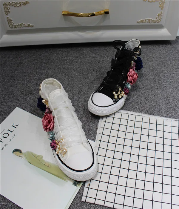 Koovan/женские ботинки; коллекция года; сезон весна; парусиновая обувь; Цвет белый; женская обувь на плоской подошве со стразами и цветами; обувь для девочек