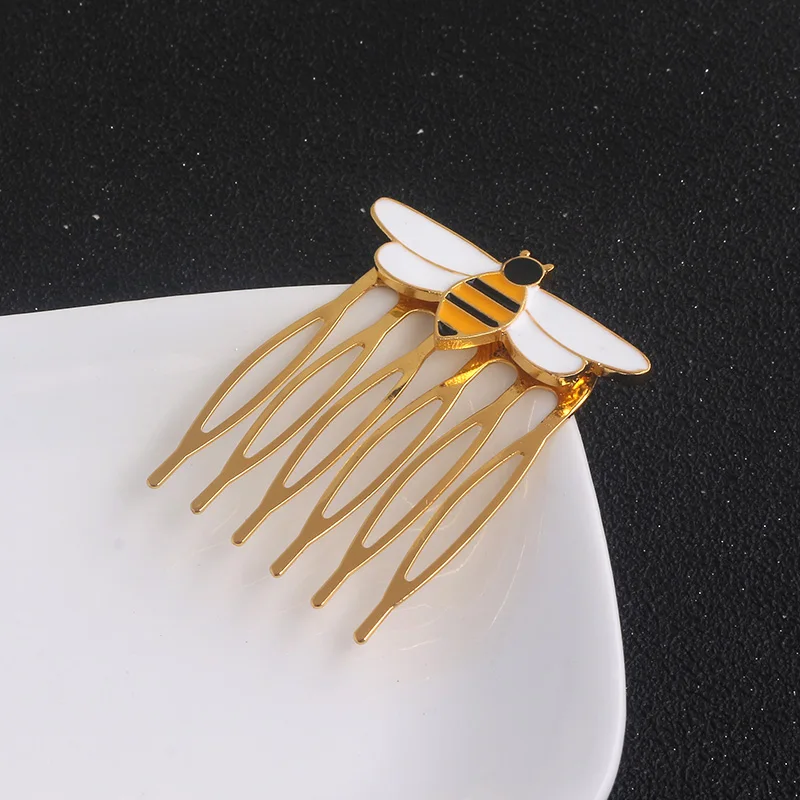 

Hot Anime Miraculous Ladybug Bee queen hairwear style gold hair comb for Girls Women Kids Party Anime Gifts