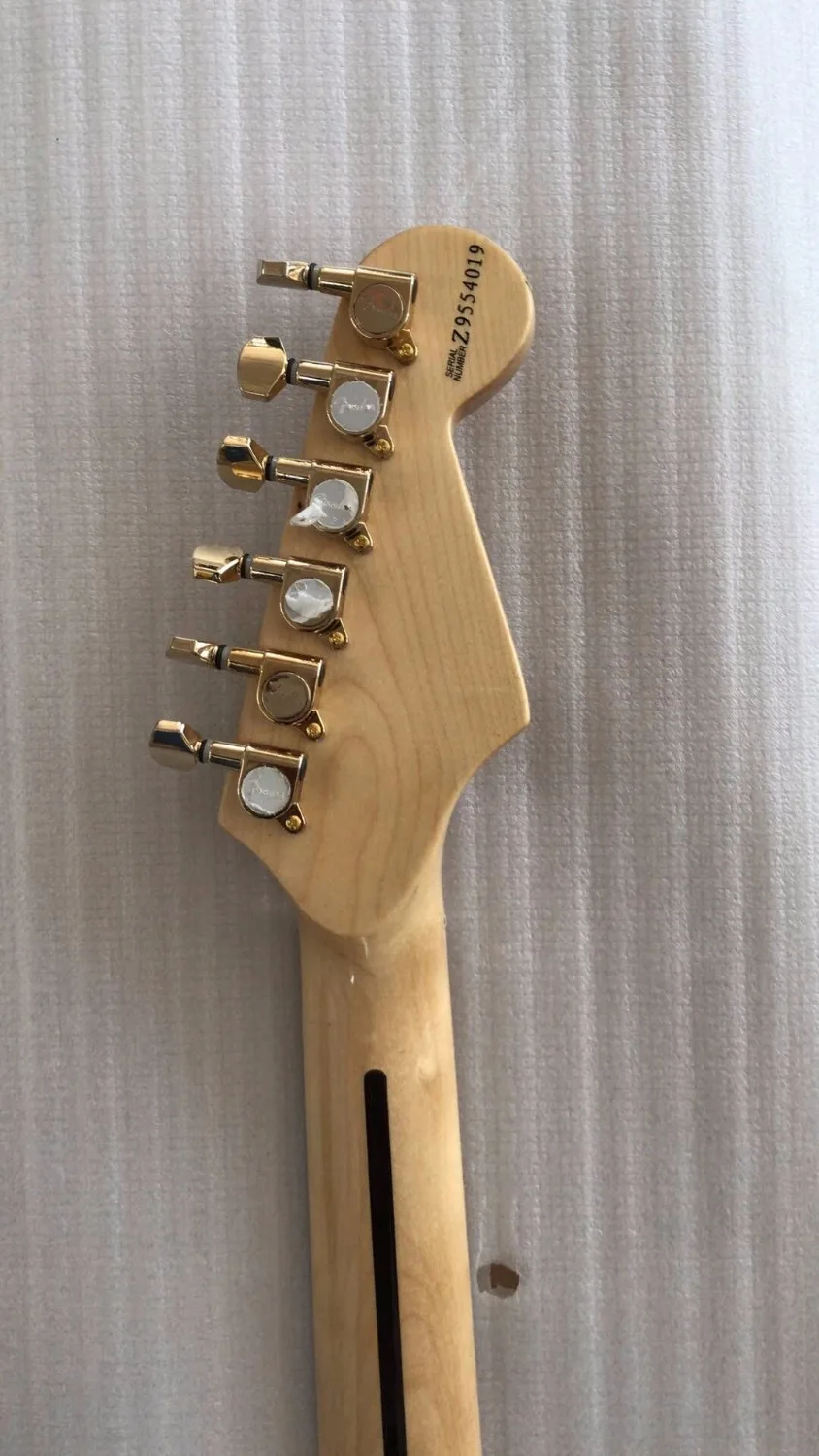 Wholesale New Cnbald Left Handed Electric Guitar STR Model Top Quality In Black 180418