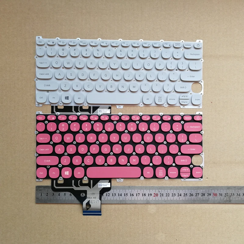 

1pcs US new laptop keyboard for Samsung Notebook 530XBB-K010203 red/grey