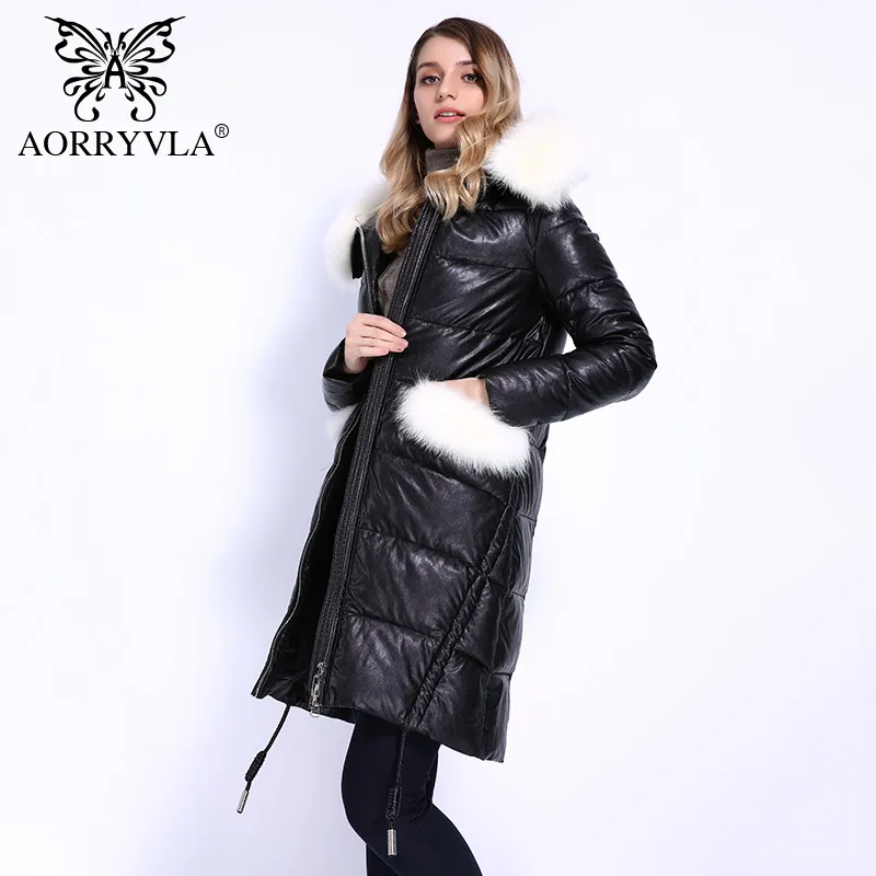 AORRYVLA 2018 جديد أزياء المرأة سميكة الشتاء كم كاملة ريال فوكس الفراء مقنعين معطف طويل الإناث بو سترات من الجلد جيدة جودة