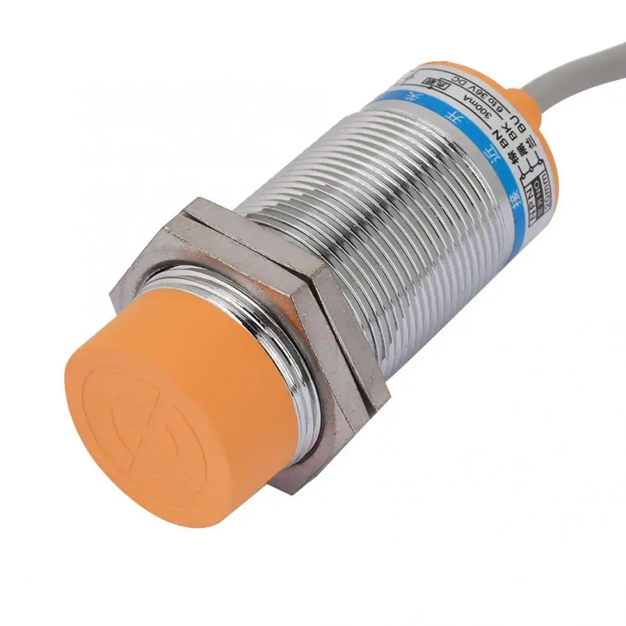 20x Kerko radial 15nf 100v DC; rm2 2x5mm; Sr 201 C 153 katr AVX; 15000pf 5 d2