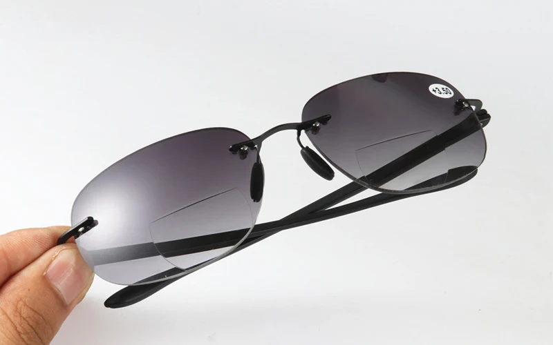 9024590672_957908561