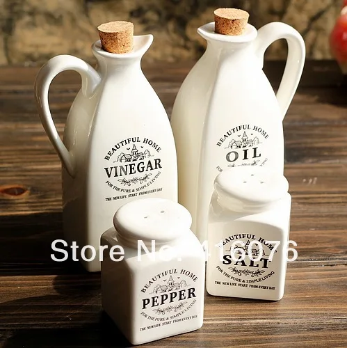 

4pcs Ceramic Spice Jar with Wooden Cork Kitchen Condiment Bottle Seasoning Pot Gift Box Packing Herb & Spices Tool
