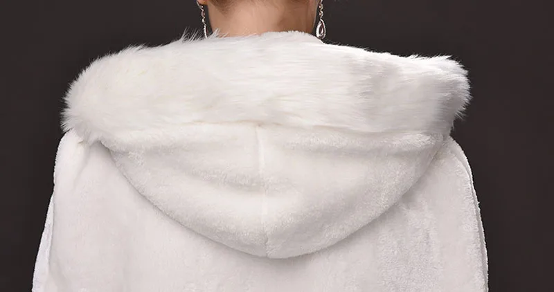 Top Quality Winter Wedding Long Cloak Fur Hooded Capes With Faux Fur Edge Hooded Bridal Wedding Cloak White Bride Poncho Wraps