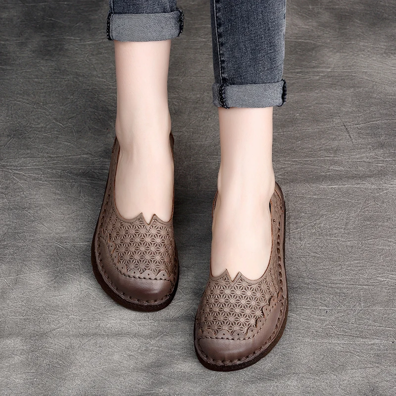 

Tyawkiho Genuine Leather Women Flats Embroidery Loafers Soft Leather Women Shoes Handmade Women Black Casual Moccasin B2017