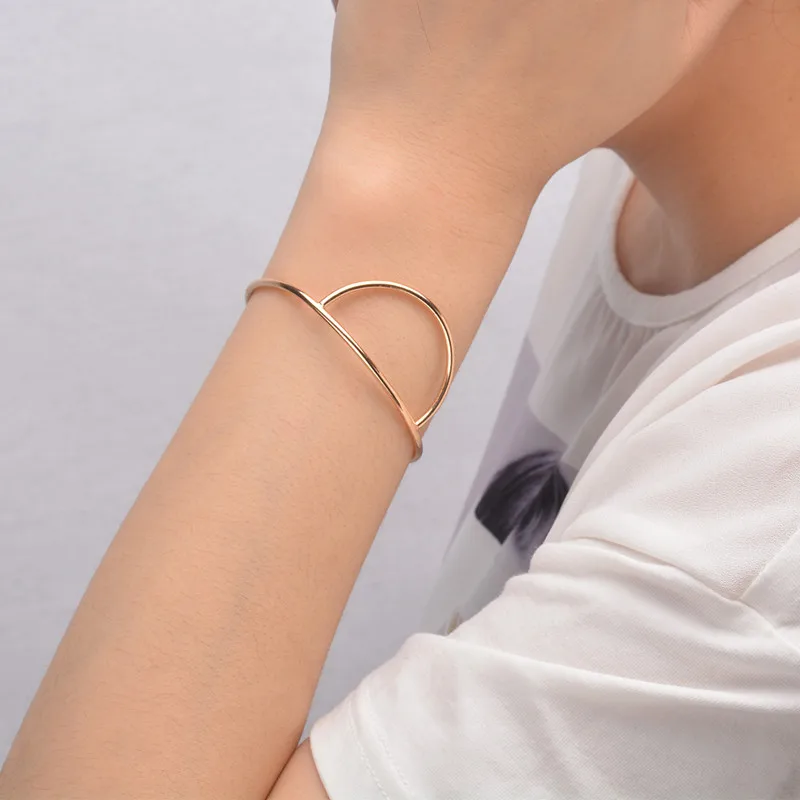 

Fashion Punk Semicircle Geometry Bangles Bracelet Copper Metal Gold Silver Black Circle Cuff Bangles Wedding Jewelry Accessory