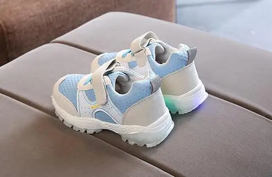 990.8