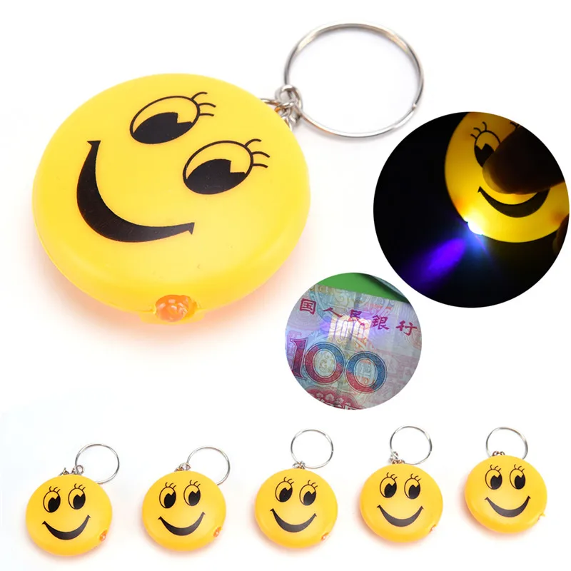 

1pcs Fashion Flashlight Kid Pig Keyring Cartoon Emoji Design Led Key chain With Sound High Quality And Inexpensive