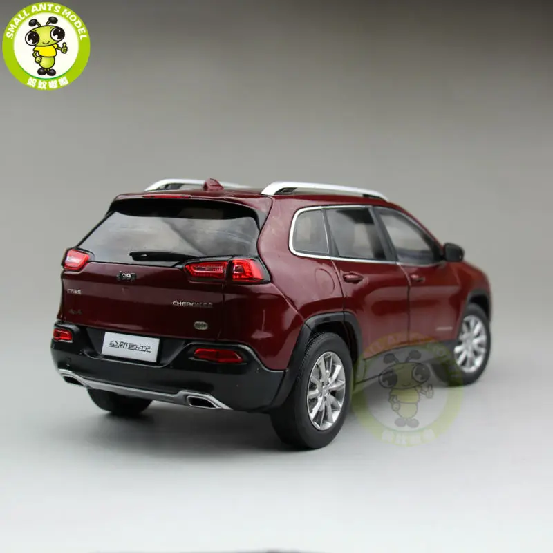 1/18 Jeep Cherokee литья под давлением металла автомобилей внедорожник Модель Коллекция подарков красного цвета