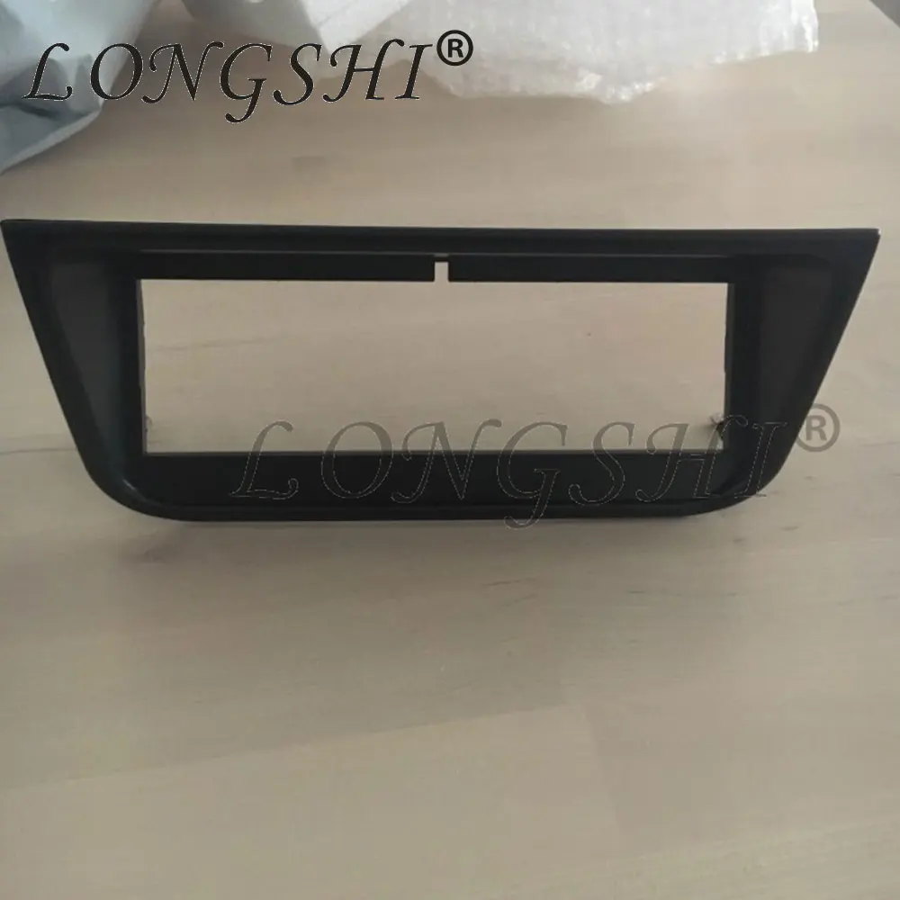 1-DIN Radioblende für Peugeot 406 Bj bis 2004 *schwarz* 1-DIN Radioblende für Peugeot 406 Bj bis 2004 *schwarz*