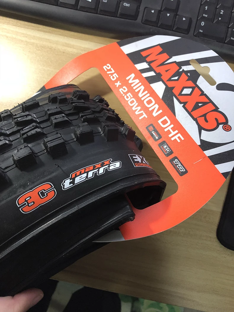 MAXXIS Высокая роликовая велосипедная шина 26 27,5 бескамерная готовая TR 26*2,4 27,5*2,4 2,5 шины для горного велосипеда Складные шины MINION DHF DHR