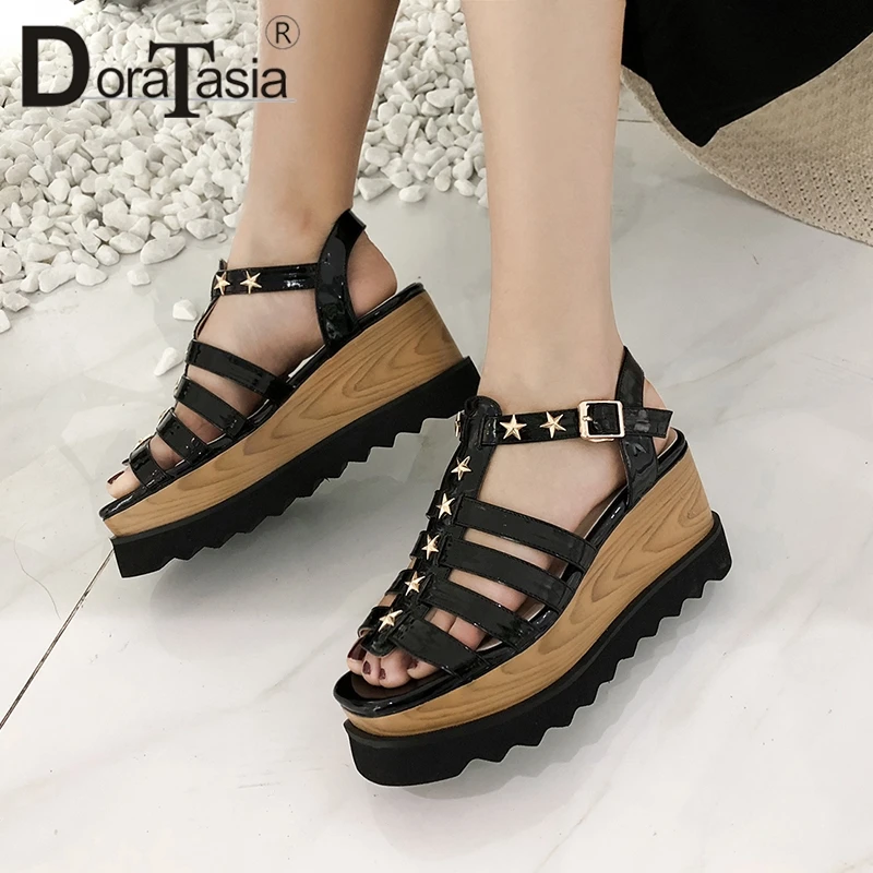 

DoraTasia New Girl Fashion Summer Thick Platform Sandals Women 2019 Patent Microfiber Gladiator Sandals Wedges Shoes Woman 33-42
