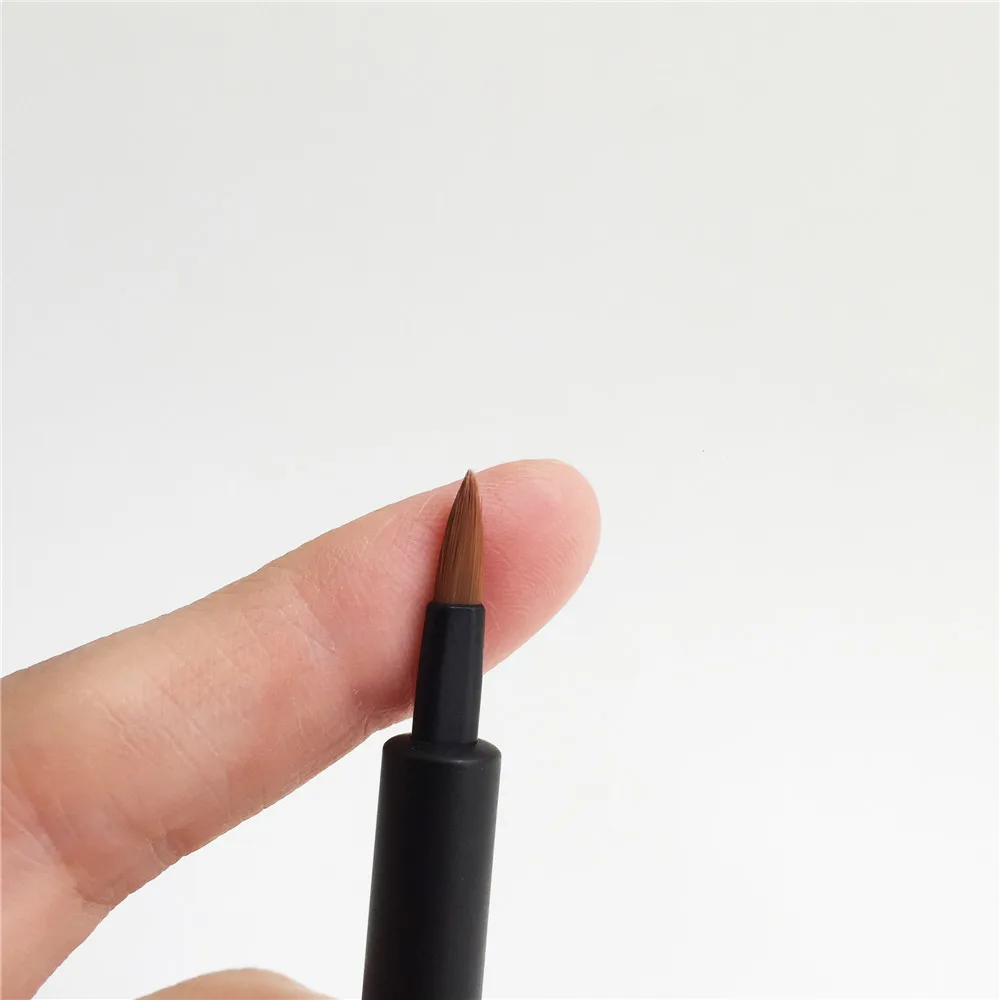 Dior Retractable Lip Brush N°31 _ 6