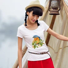 LIEBO 2016 Summer New Arrival Fashion Red White O Neck Short Sleeve Embroidery Floral Birds Slim Knitted T Shirt Women 51152132